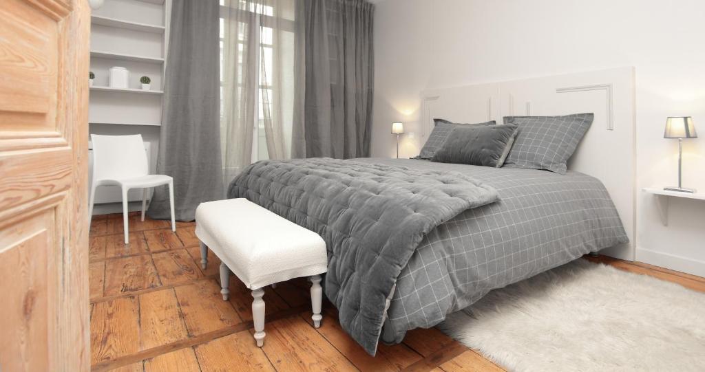 Suites De La Tour Perigueux Centre Zimmer foto